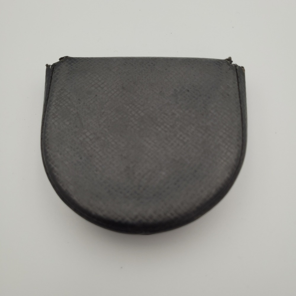 Louis Vuitton Taiga Leather Porte Monnaie Cuvette Coin Purse Black CA0042